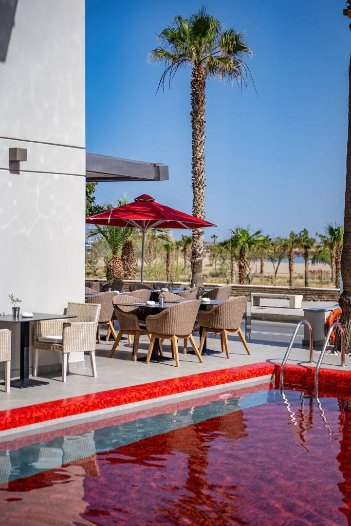 Kriti Beach Hotel Pool 05