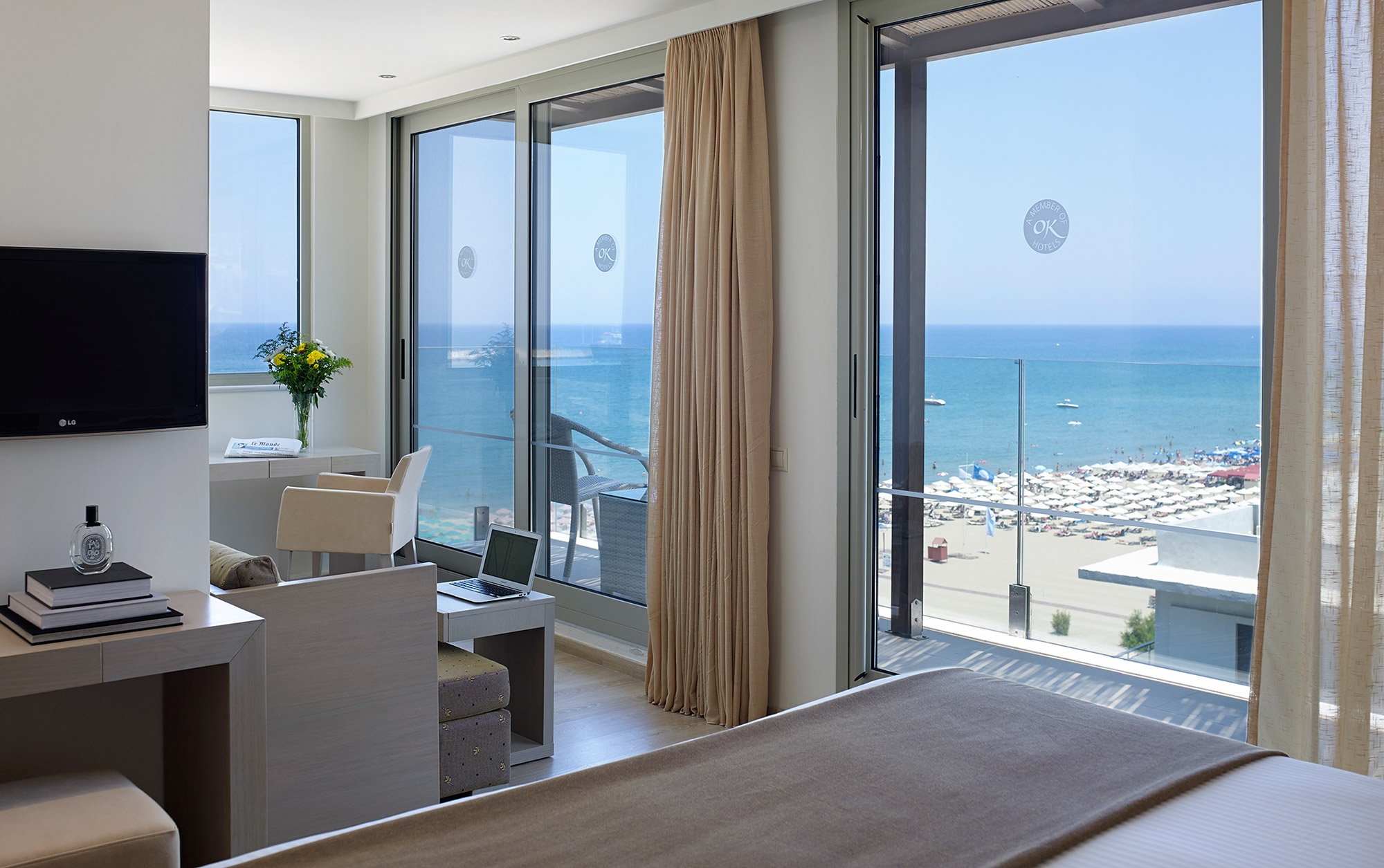 Kriti Beach Deluxe Suite Sea View Main