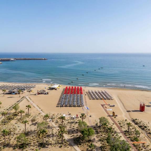 Kriti Beach Hotel Beach 02