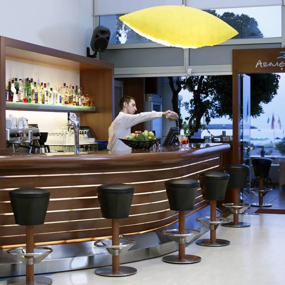 Kriti Beach Hotel Rethymno Armenistis Bar 21